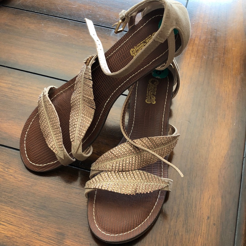 Carlos Santana Women’s Sandals Size 8